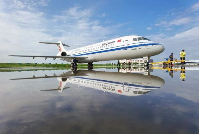 自主知識產權！國航ARJ21飛機首航成功！